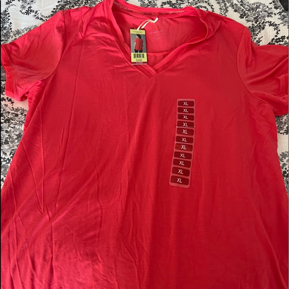 NWT workout top. XL